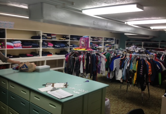 Tennyson Center clothing store2